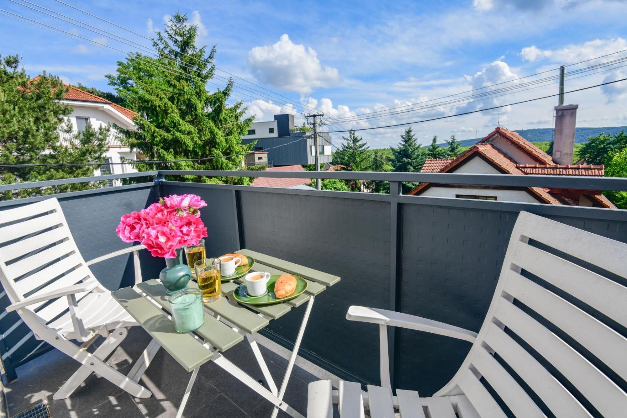 Rosemary Apartment Bratislava Exterior foto